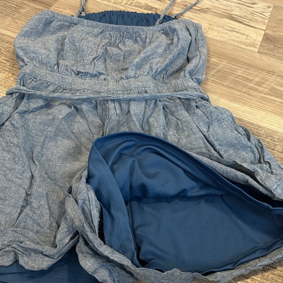 AE Jean romper - Picture 6 of 6